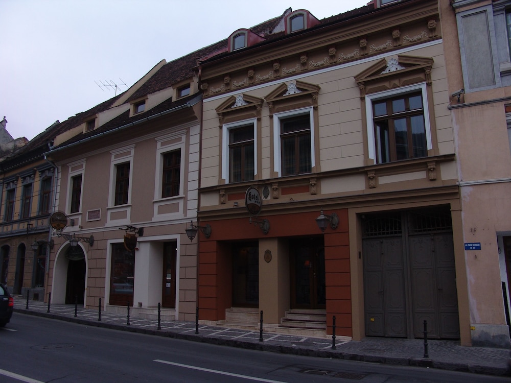 Bella Muzica Hotel 3/50