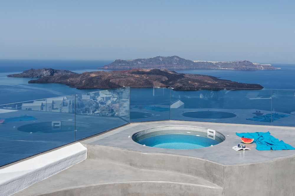 Villa Irini Fira 36/45