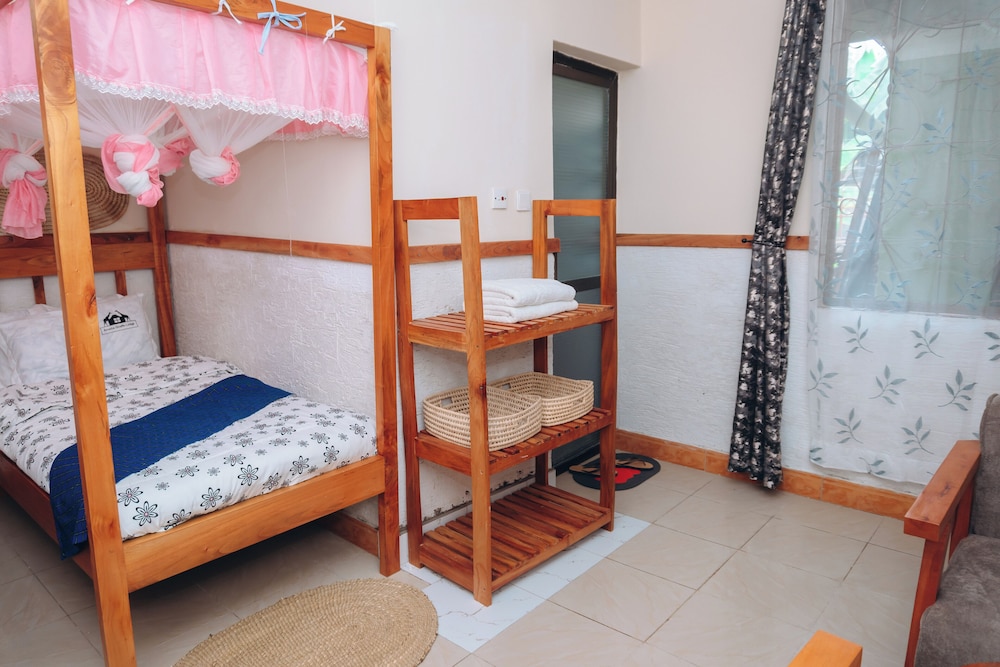 Arusha Giraffe Lodge 14/50