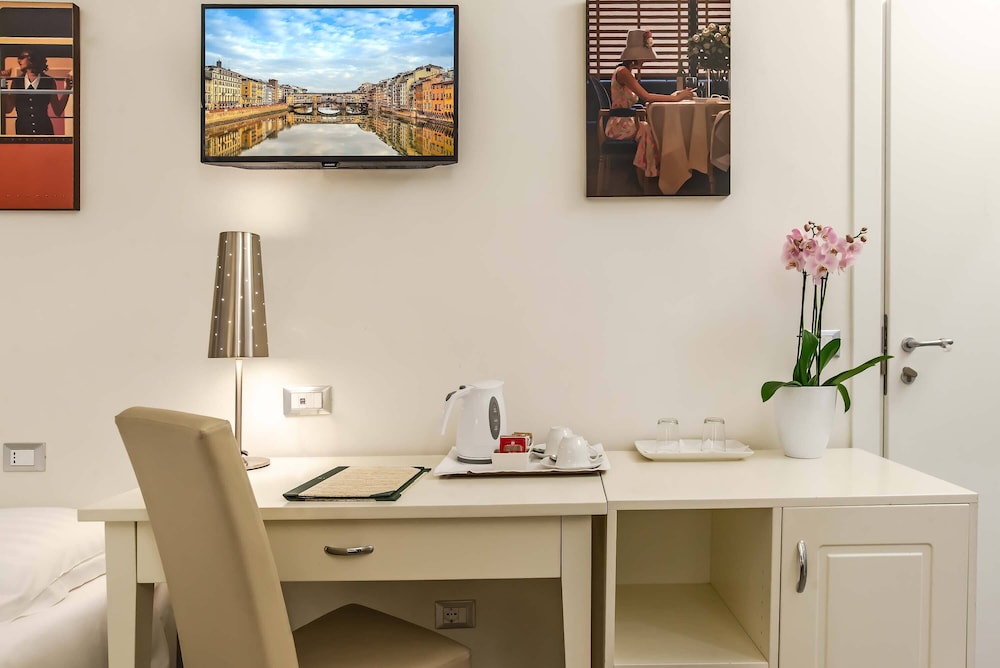 Hotel Accademia 56/56