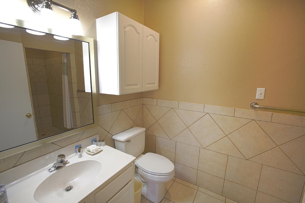 Plantation Suites Conference Center 49/50