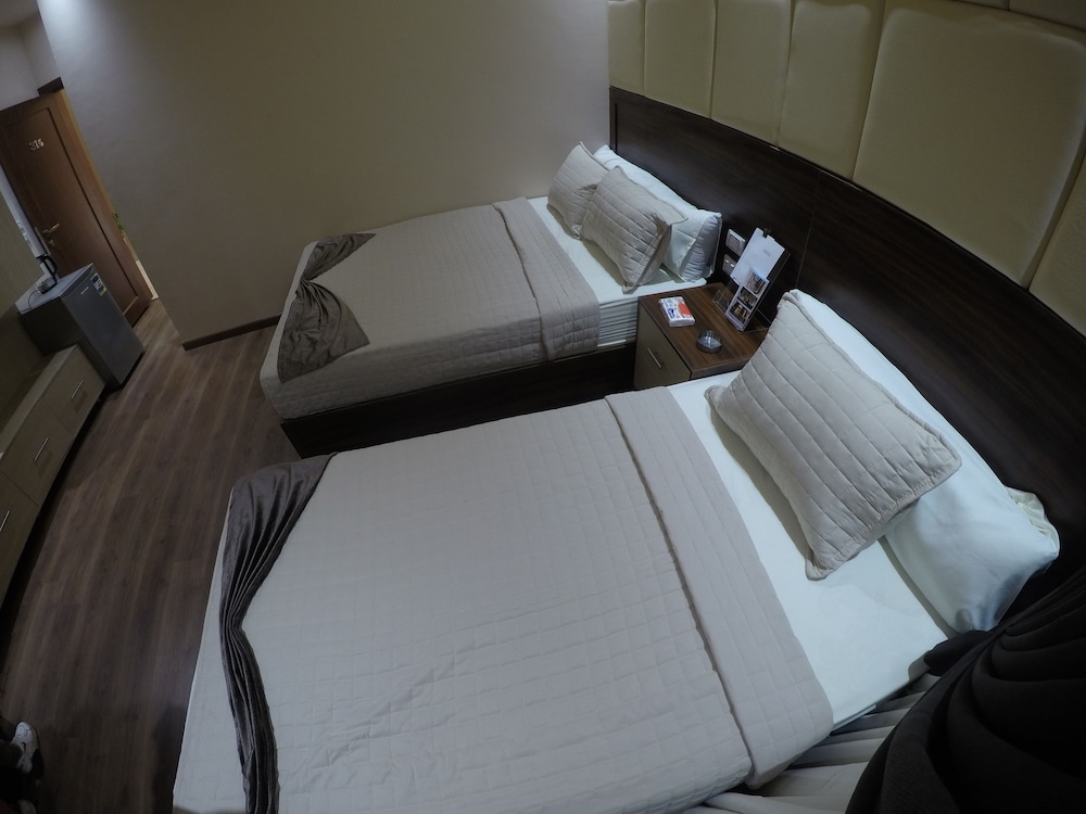 Grand City Hotel 16/25
