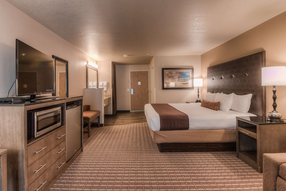 Best Western Plus Yakima Hotel 24/61