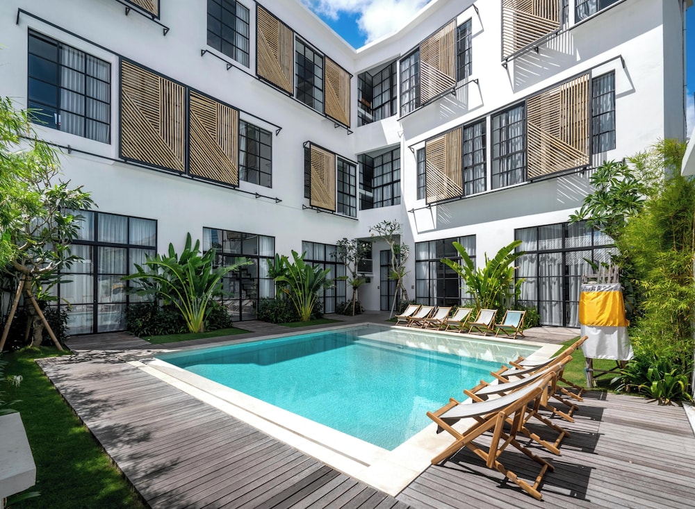 Tropicana Loft Managed by CPM Bali 47/50
