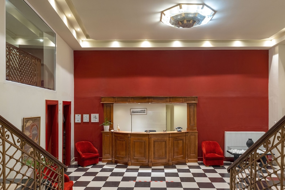 Palladion Hotel 5/37
