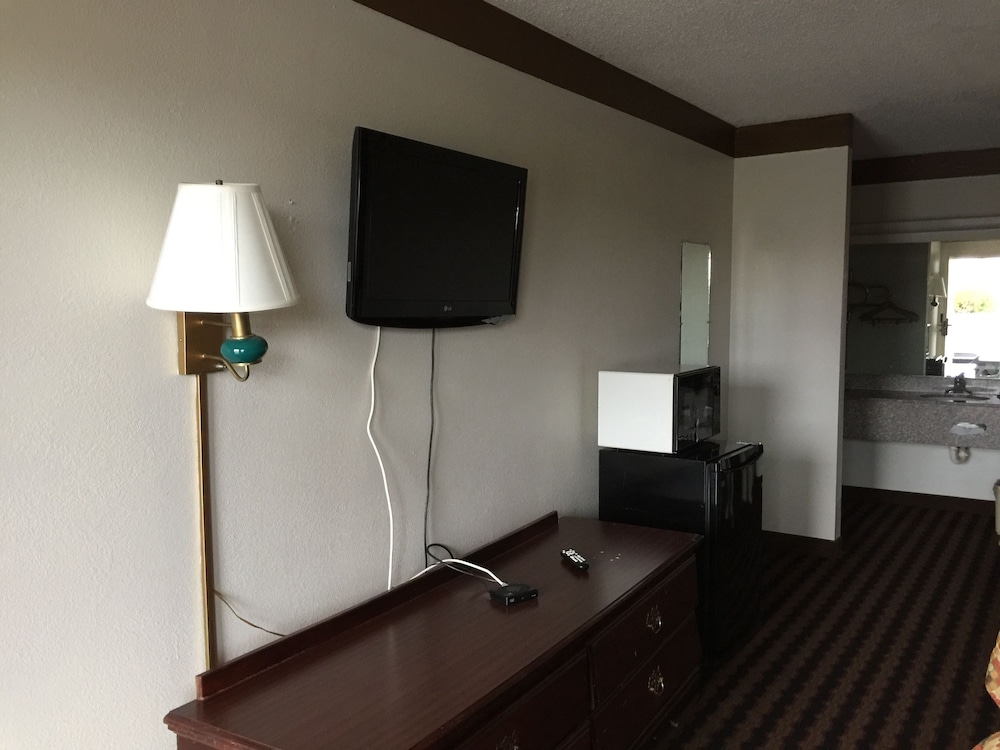 Econo Lodge Athens I-65 38/49