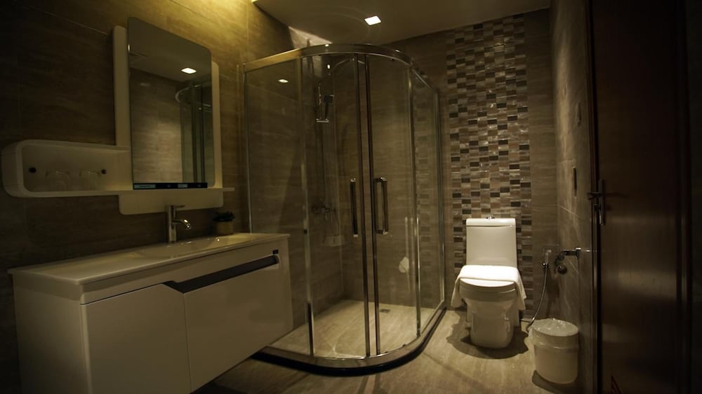 Watergate Hotel Butuan City 46/47