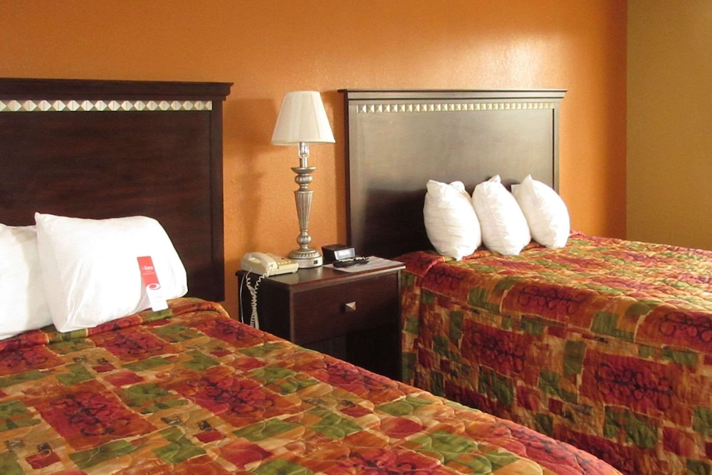 Econo Lodge Cuthbert, GA 9/18