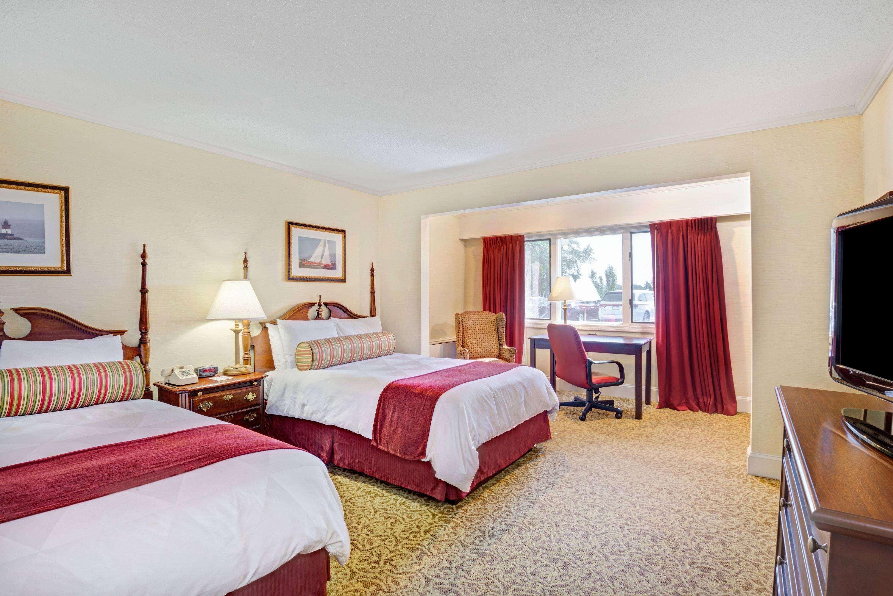 غرفة رباعية بسريرين مزدوجين، Ramada by Wyndham Seekonk Providence Area 2/3