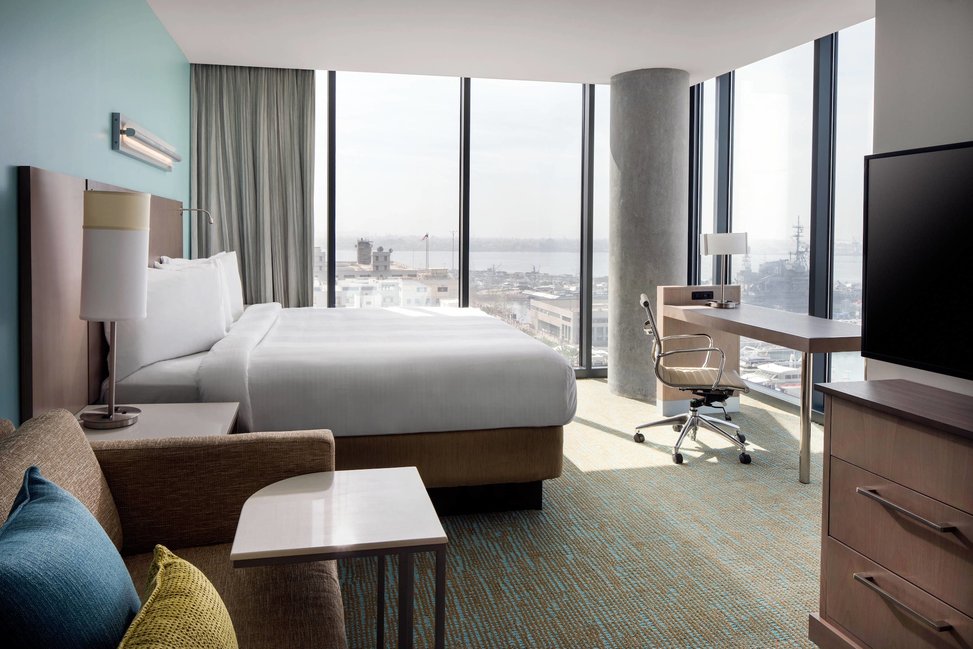 Studio, Suite, King Bed, Bay View, Sofa, Corner