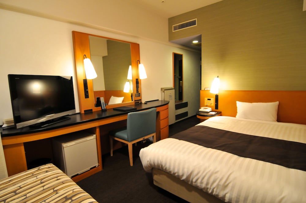 Semi Double Room