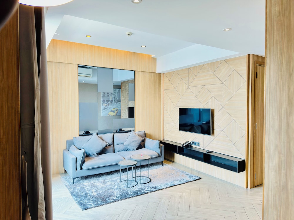 One Residence Hotel & Apartment 32/49