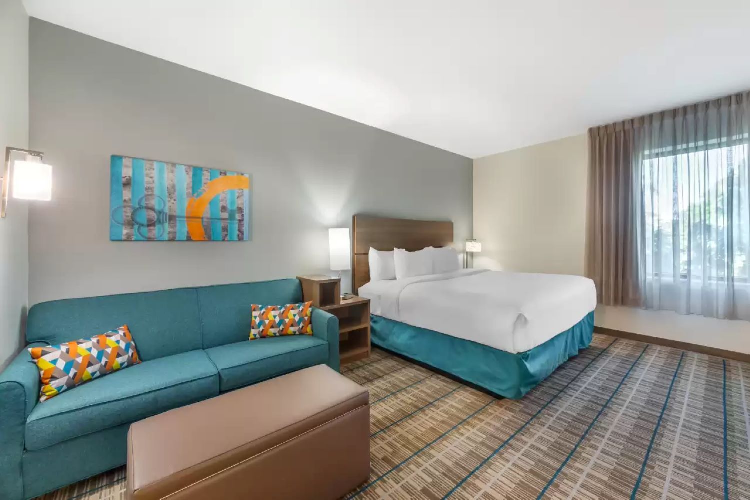 SUITE, KING BED, ACCESSIBLE