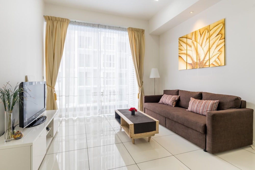 A Place Define Happiness In M Suite Klcc 31/50