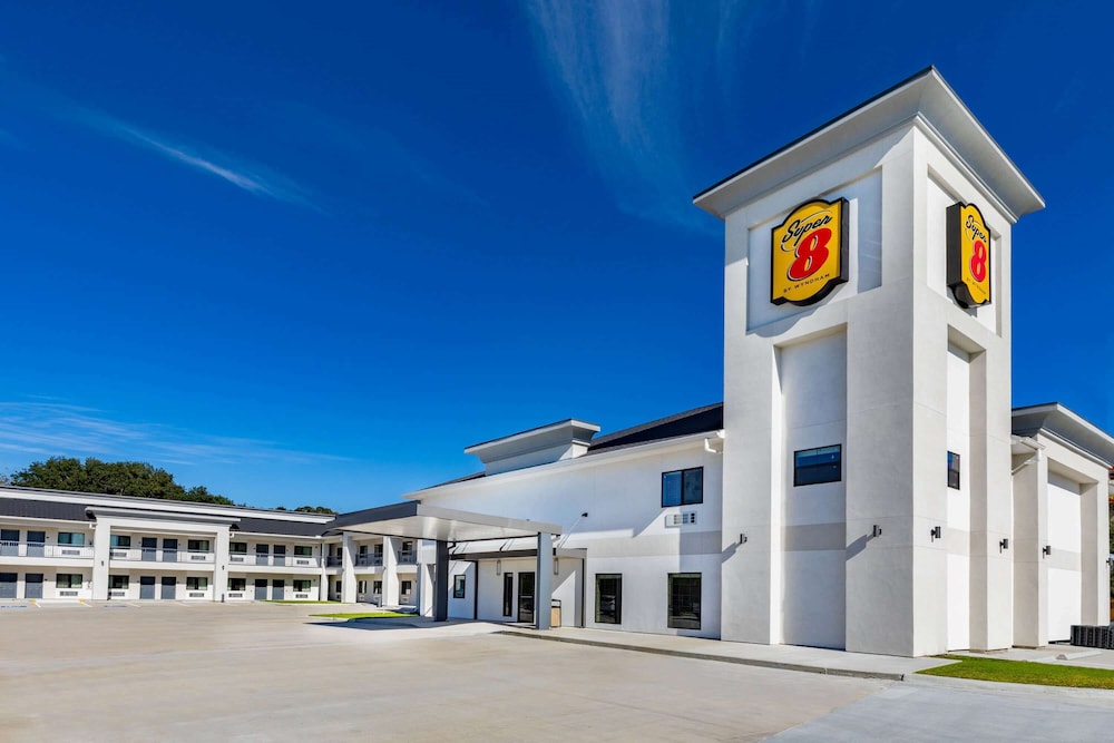 Super 8 by Wyndham Houston NW Beltway 8-West Rd 19/20