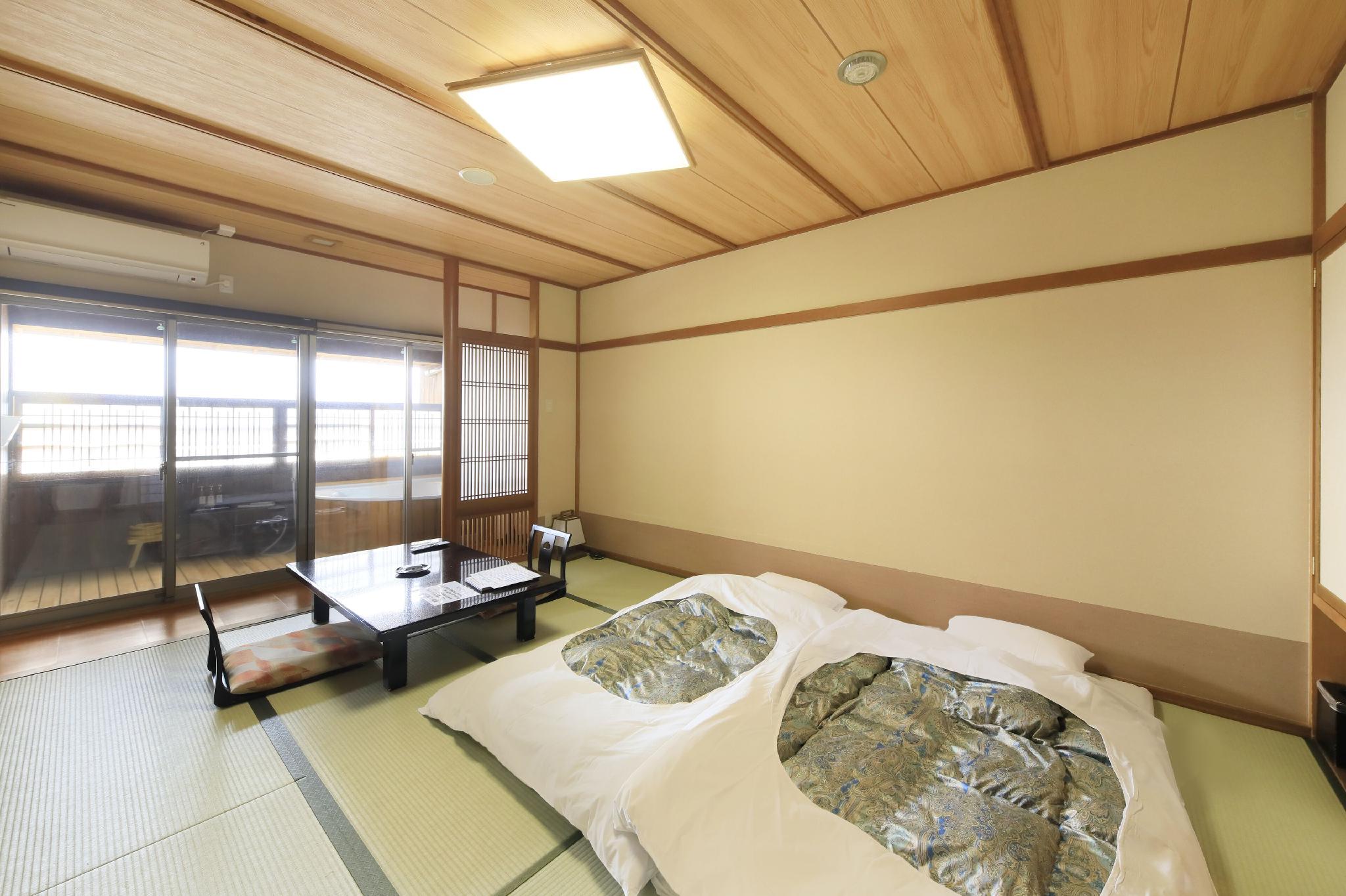 Japanese, Twin Beds, Mountain View, Outdoor Bath