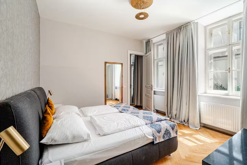 Abieshomes Serviced Apartments-Votivpark 13/50