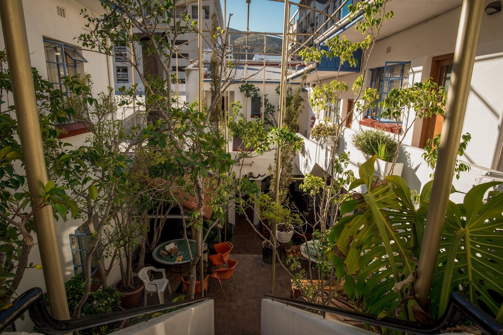 Long Street Backpackers - Adults Only 44/50