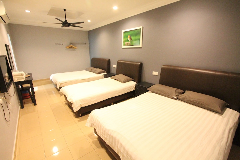 Hotel Station 18 7/32