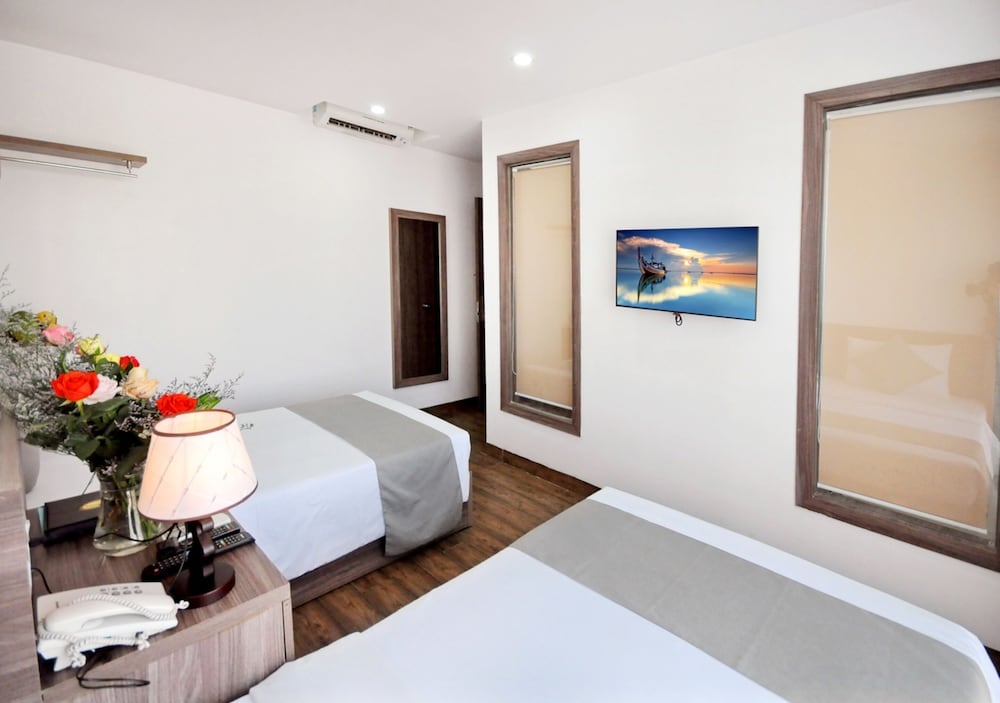 Mega Light Hotel 21/43