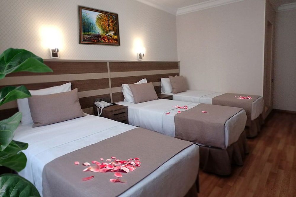 Sembol Hotel 5/46