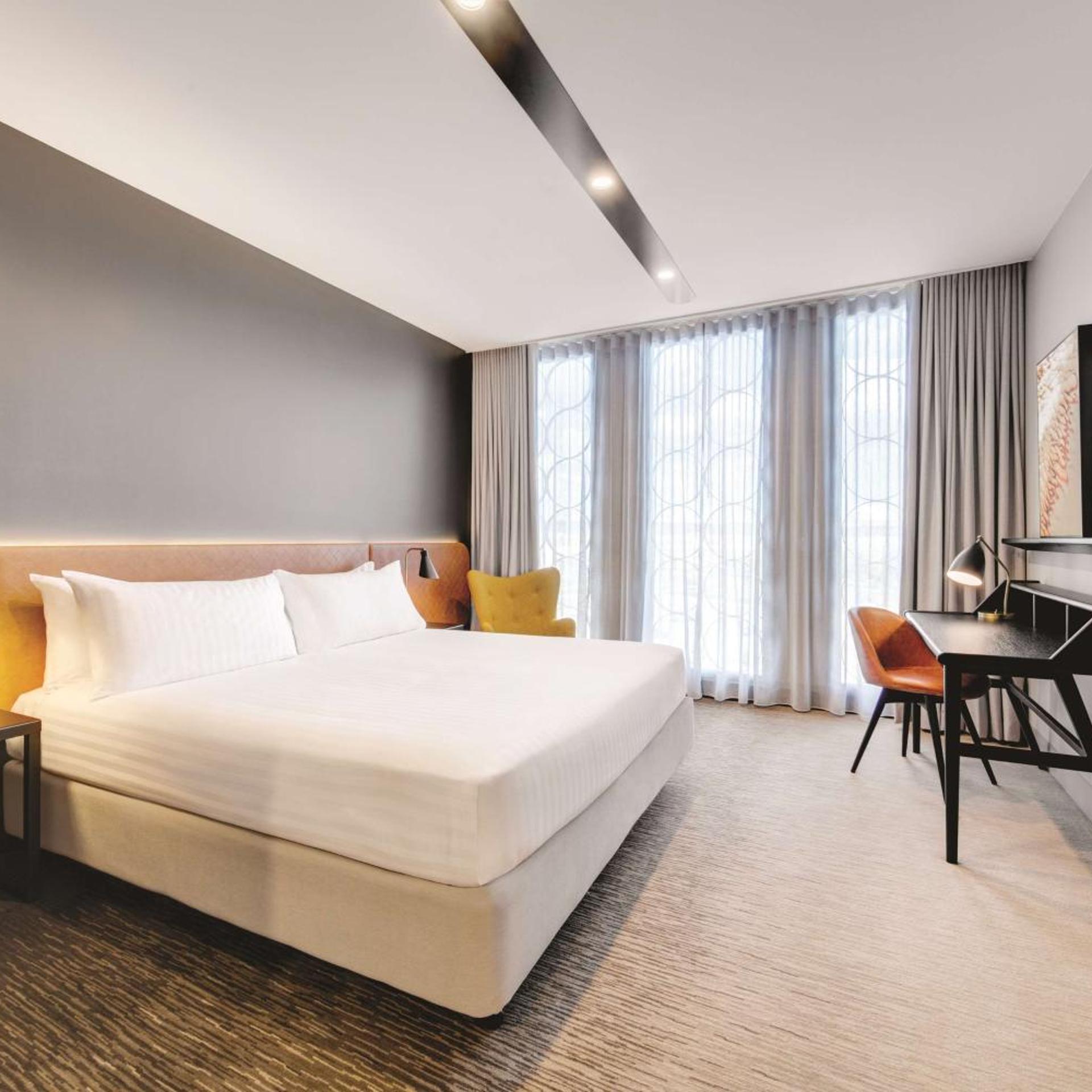 Superior, King Bed