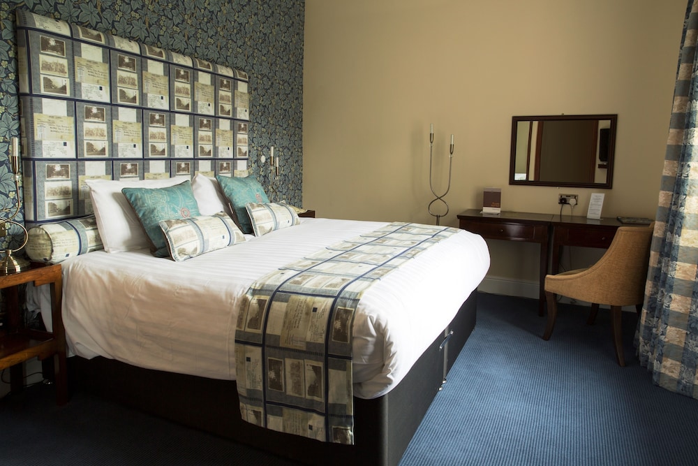Best Western Plough & Harrow Hotel 13/49