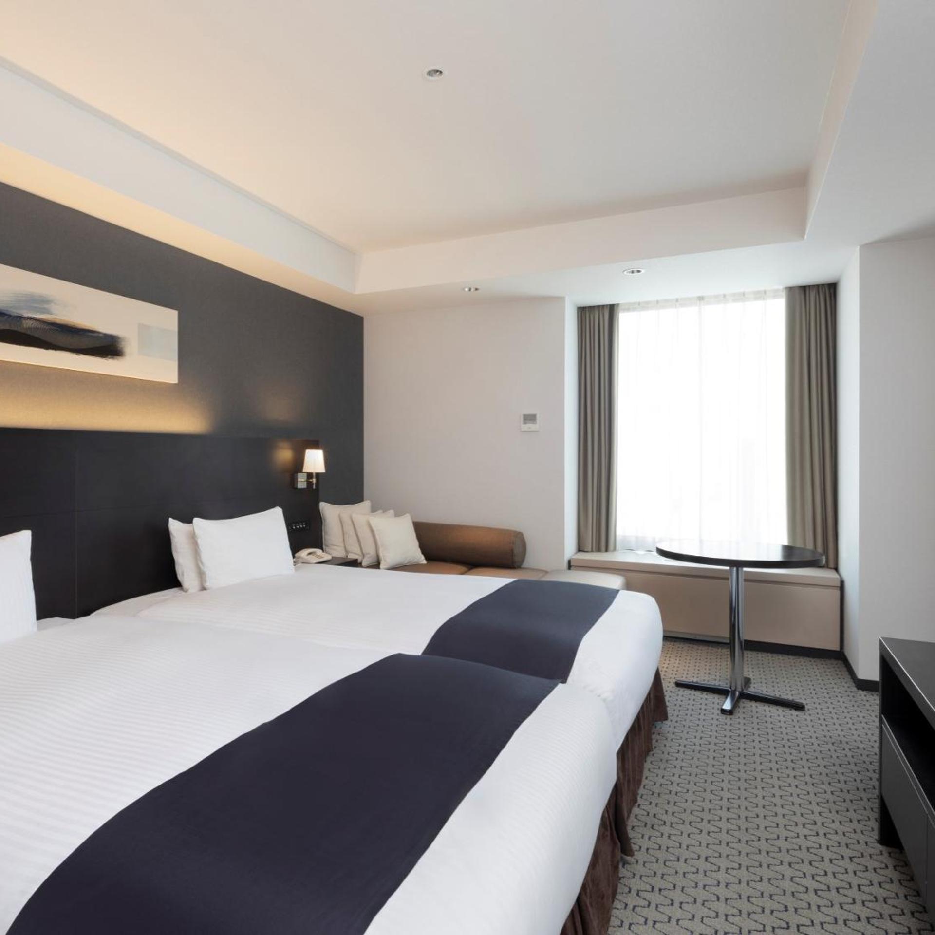 Hollywood, Twin Beds, Executive Level، Sapporo Grand Hotel 2/4