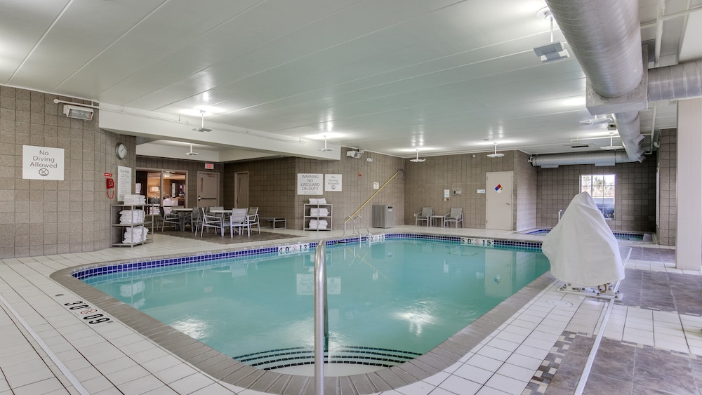 swimming pool spa