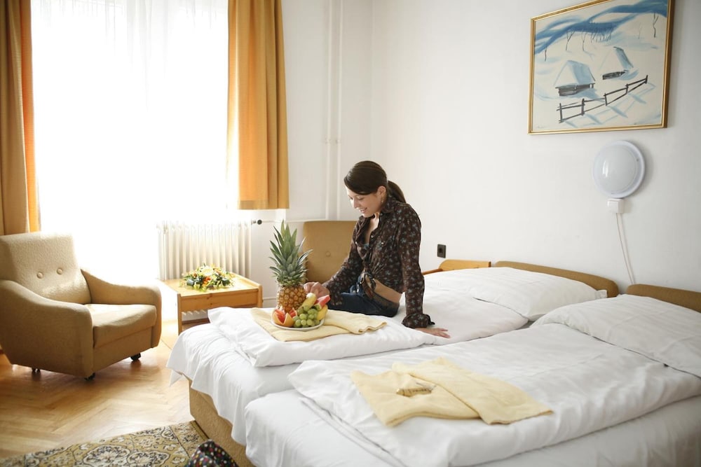 BARA HOTEL 21/50