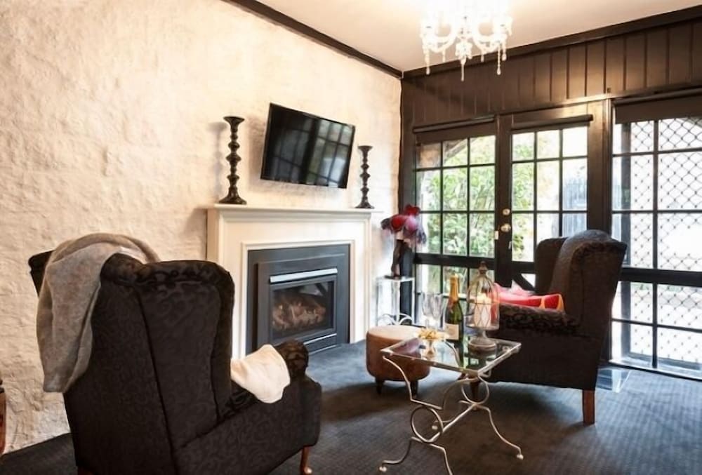 THE LOFT IN THE MILL BOUTIQUE ACCOMMODATION 39/55
