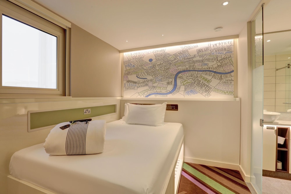 Hub by Premier Inn Edinburgh Royal Mile 19/48
