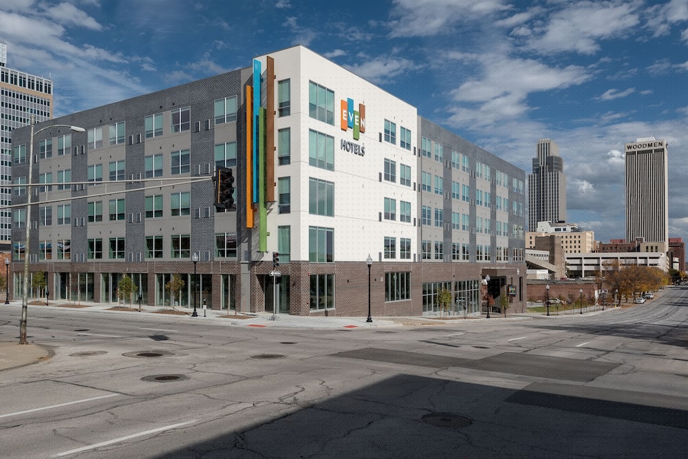 Even Omaha Downtown Hotels 3/57