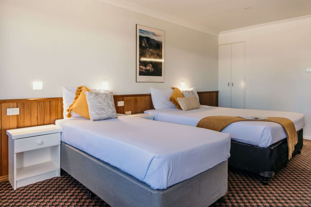 غرفة بسرير كينج وسرير فردي، Outback Motel Mt Isa 2/7