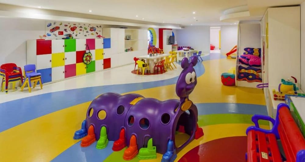Starlight Resort Hotel 76/82