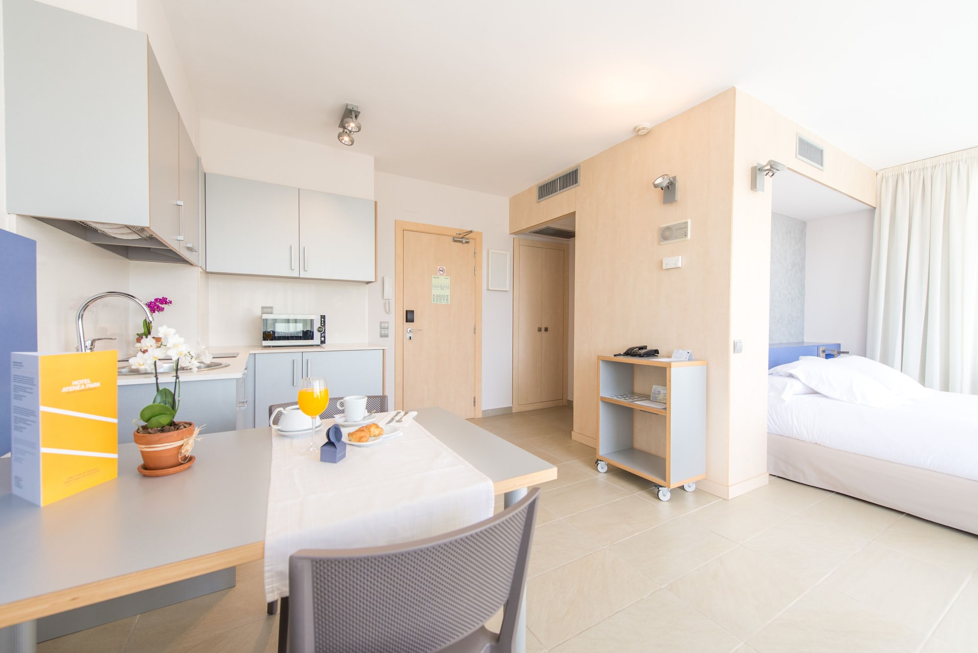 شقة سوبيريور بسريرين منفصلين بشرفة مع أريكة، Apartamentos Atenea Park 7/9