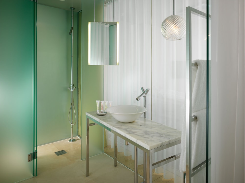 Sanderson London 45/47