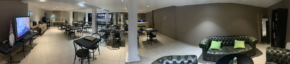 Hotel des Etats Unis 23/36