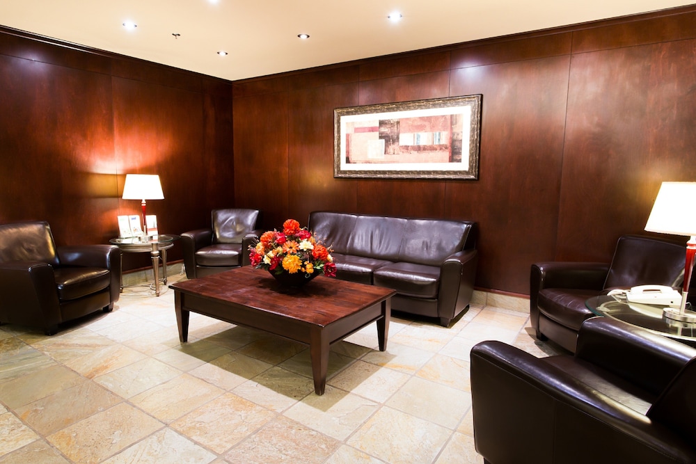 Holiday Inn Hotel & Suites West Edmonton 46/62