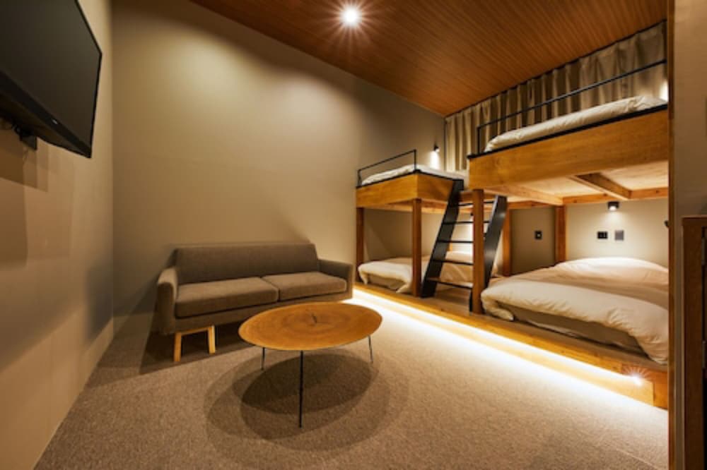 Mizuka Imaizumi Ii-Unmanned Hotel- 32/53