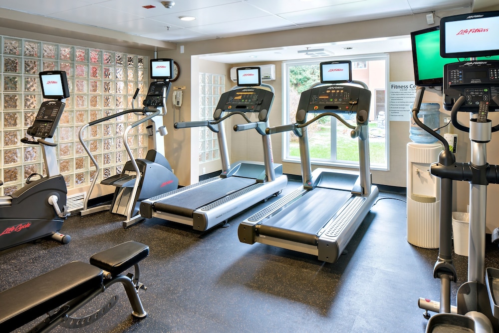 HOLIDAY INN EXPRESS RED DEER 36/68