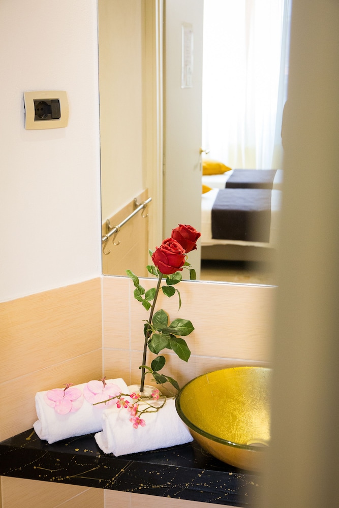Nerva Accomodation Cavour 50/67