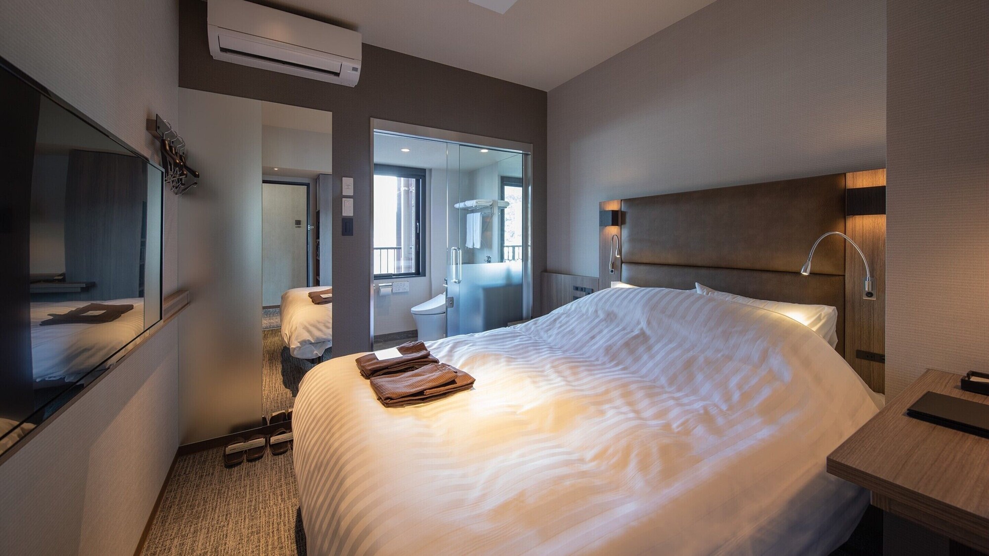 SMART, DOUBLE BED