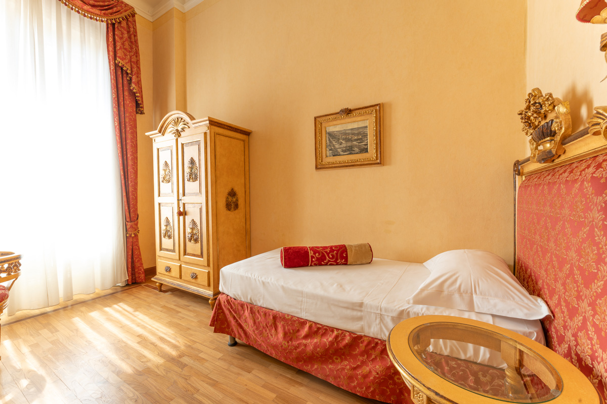 Deluxe, Suite