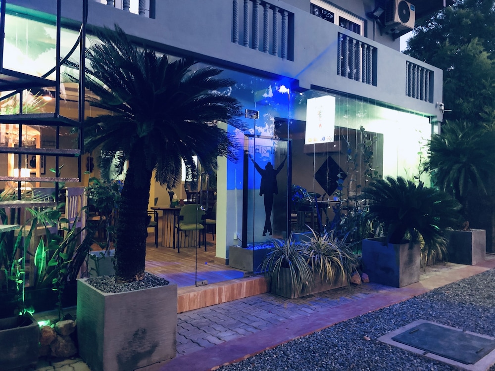 This Is It Guest House And Restaurant 41/50