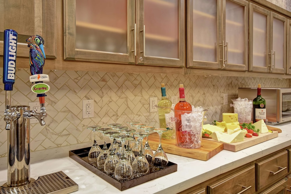 Homewood Suites By Hilton Orange New Haven 25/51