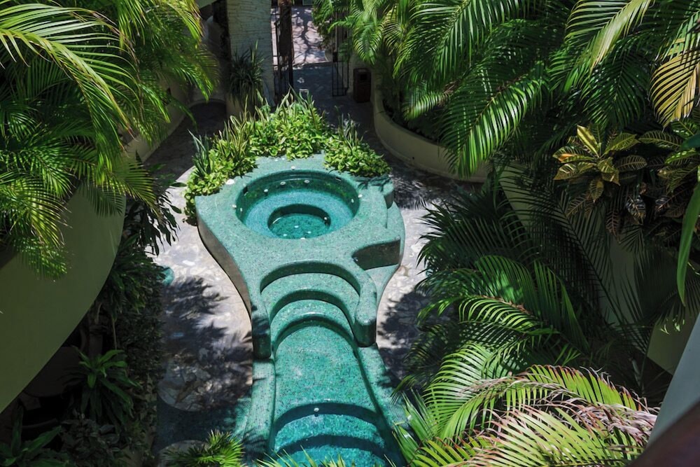 Maya Villa Condo Hotel Beach Club 42/49