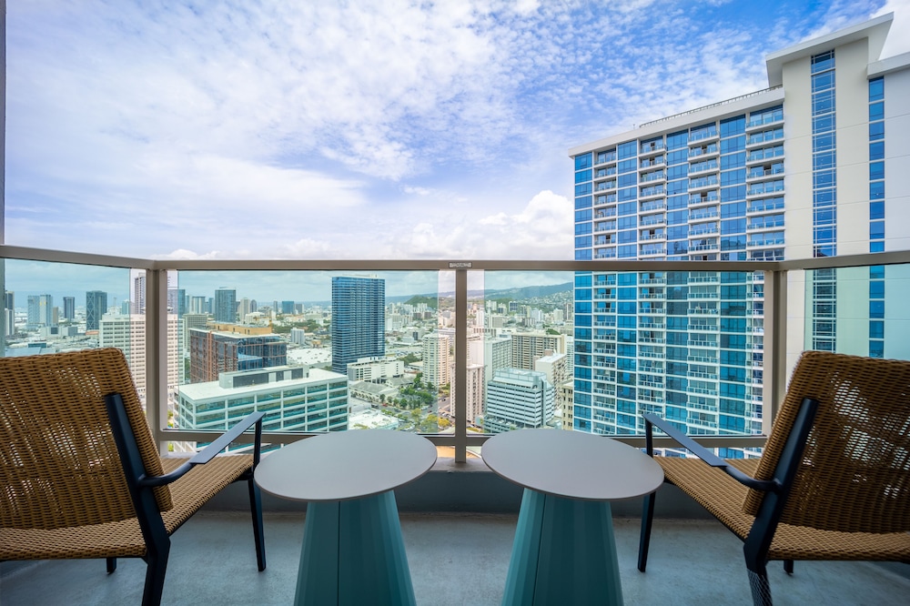 Castle at Ala Moana Hotel 50/59