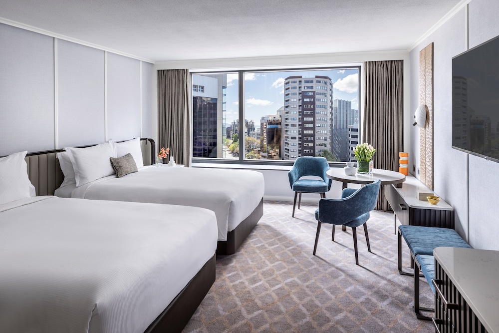 Premier, Twin Beds, Pinnacle Tower