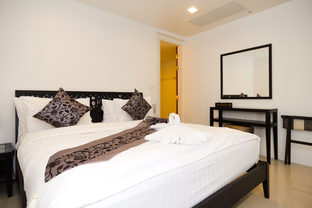 Jirana Patong 8/50